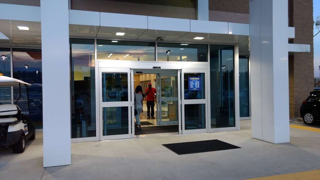 CarMax 7700 Matapeake Business Dr, Brandywine, MD 20613, USA