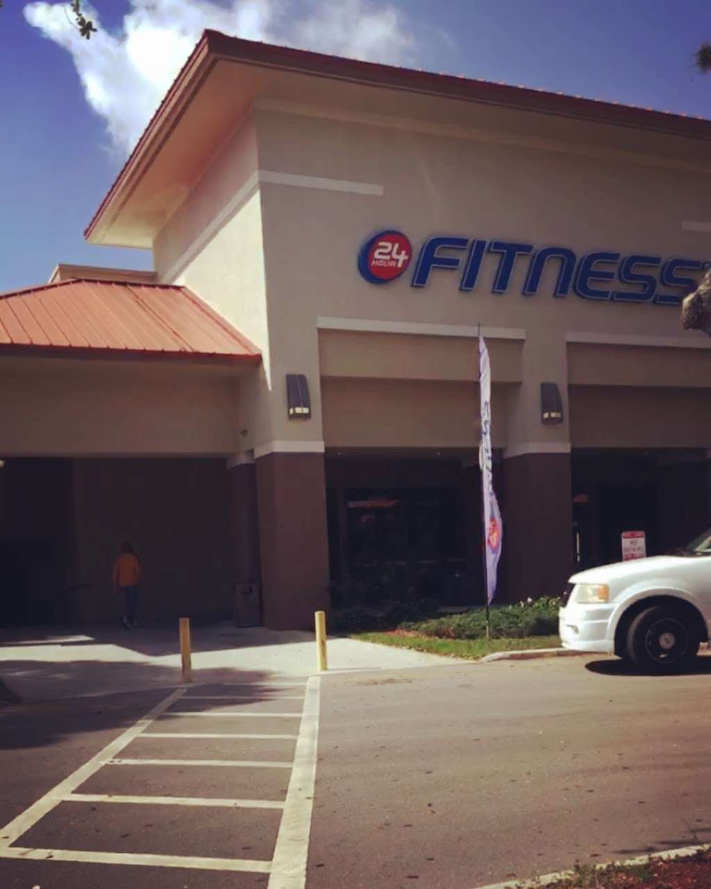 24 Hour Fitness | 6846 Forest Hill Blvd, Greenacres, FL 33413, USA | Phone: (561) 273-8271