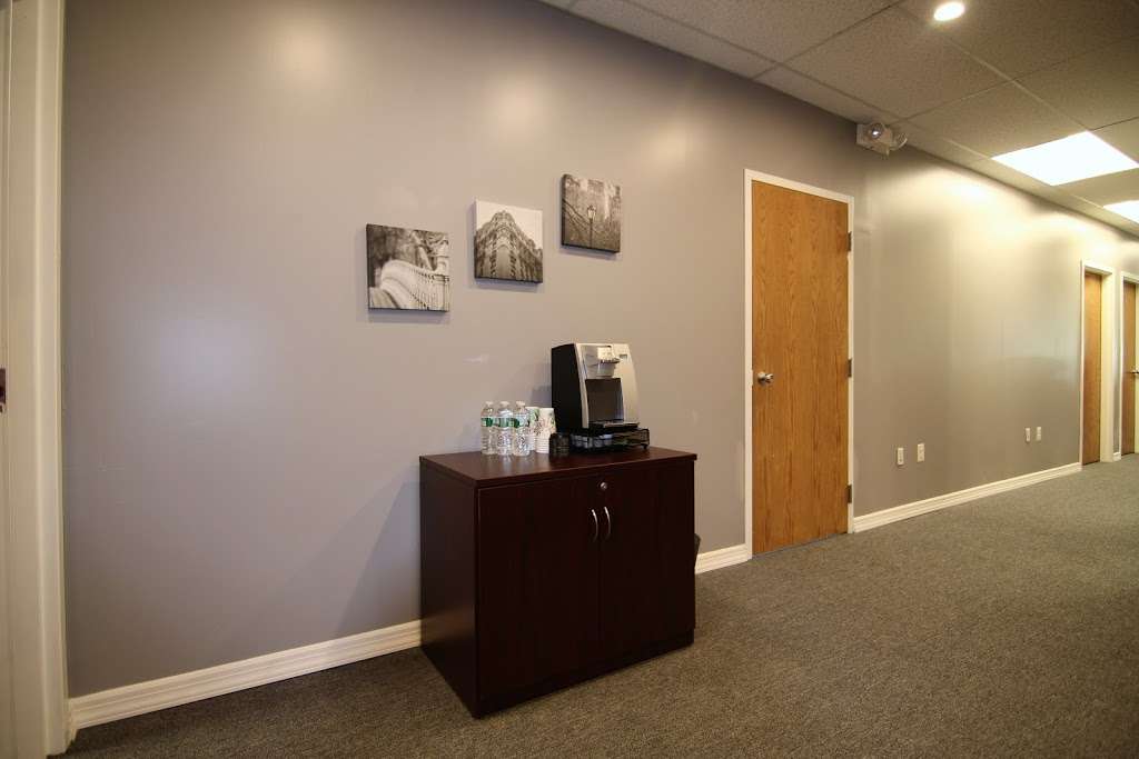 N.J. Executive Office Suites - Hudson Equities Management | 106 Apple St, Tinton Falls, NJ 07724, USA | Phone: (201) 333-5900