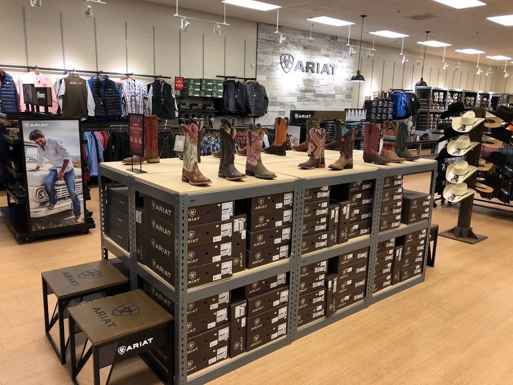 Ariat Outlet | 4976 Premium Outlets Way #714, Chandler, AZ 85226, USA | Phone: (480) 569-1224