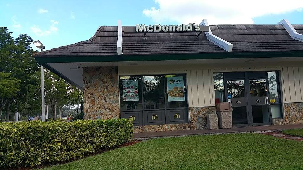 McDonalds | 10260 Griffin Rd, Cooper City, FL 33328, USA | Phone: (954) 434-6938