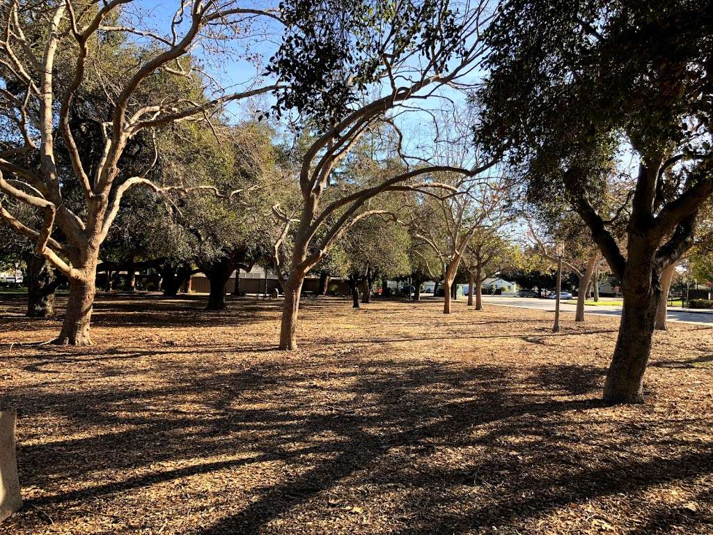 Washington Park | 840 W Washington Ave, Sunnyvale, CA 94086, USA | Phone: (408) 730-7350