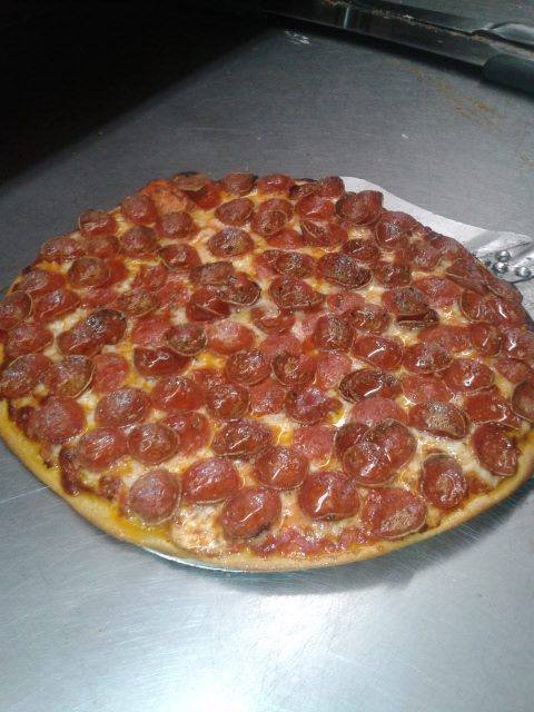 Bellas Pizza | 958 Demorest Rd, Columbus, OH 43204, USA | Phone: (614) 274-3358
