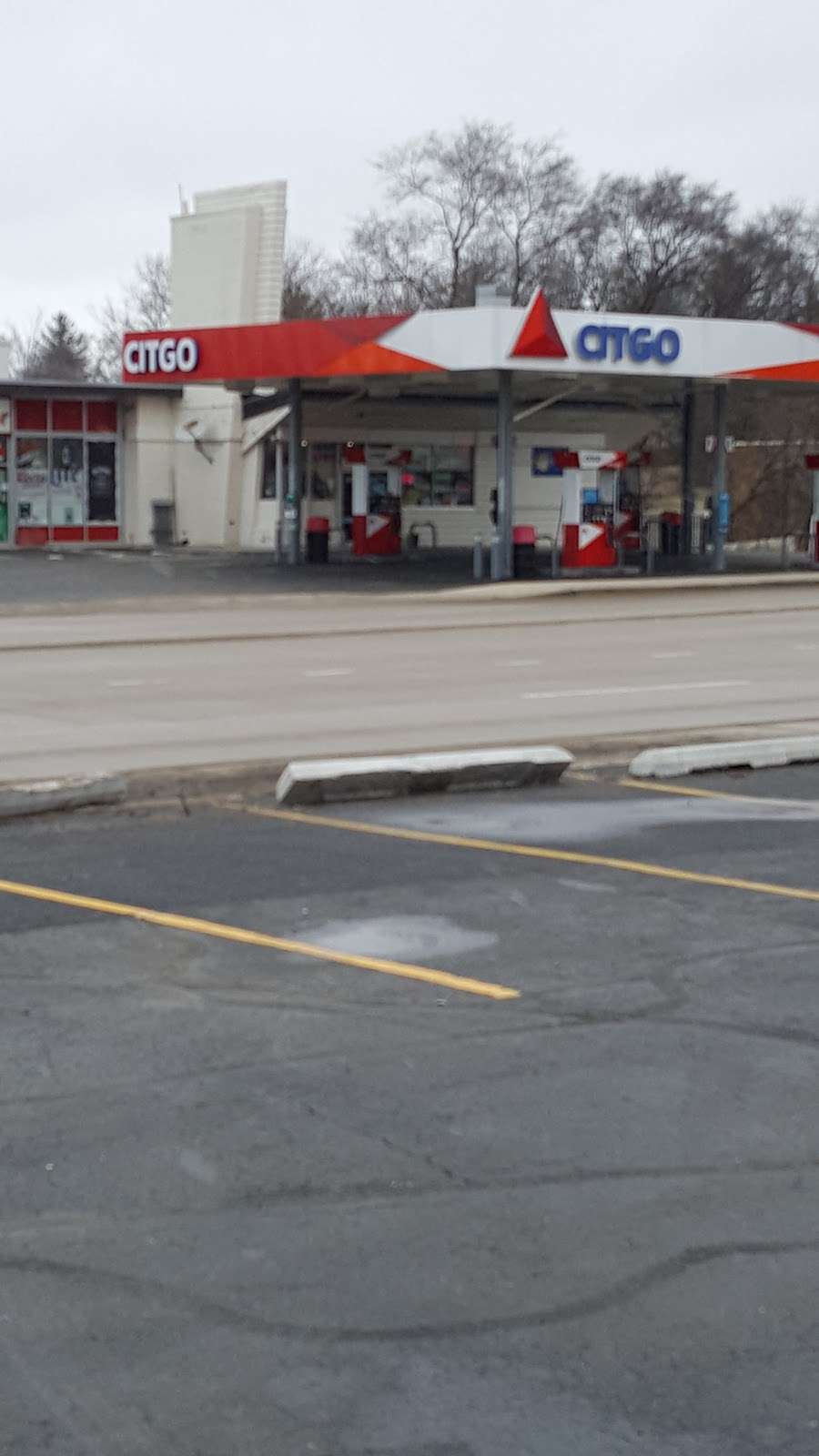 ELM STREET CITGO | 3702 W Elm St, McHenry, IL 60050 | Phone: (815) 344-4868