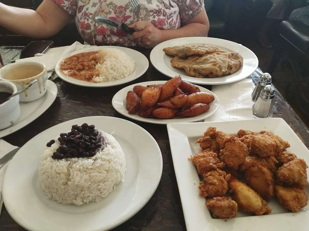 Cafe Colonial | 2072 White Plains Rd, The Bronx, NY 10462, USA | Phone: (718) 824-1933