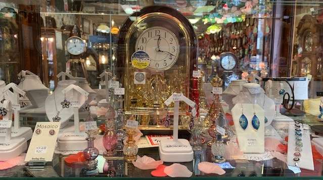 Ye Olde Clock and Gift Shoppe | Dallas Shopping Center 56 Dallas Village Shopping Center, Dallas, PA 18612 | Phone: (570) 675-6507