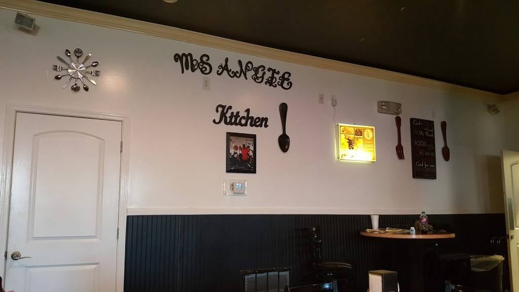 Ms. Angies Kitchen | 118 S 3rd St, Brooklyn, IL 62059, USA | Phone: (618) 874-7335