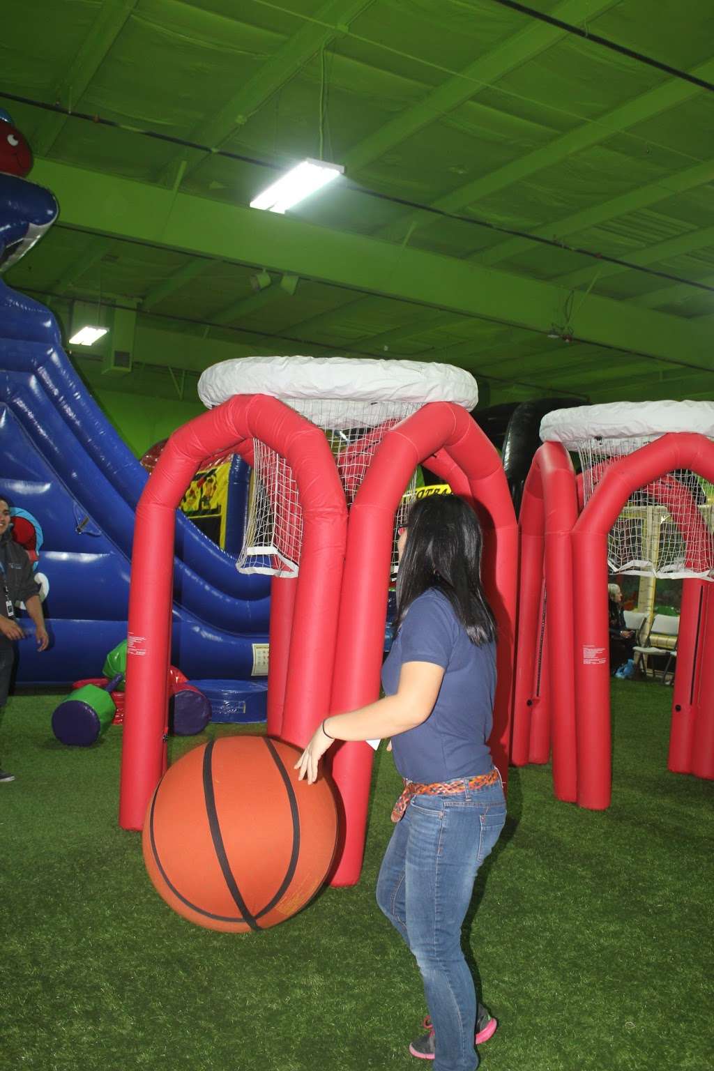 I-Guana Jump Bounce House | 6320 Bandera Rd, San Antonio, TX 78238, USA | Phone: (210) 310-3210