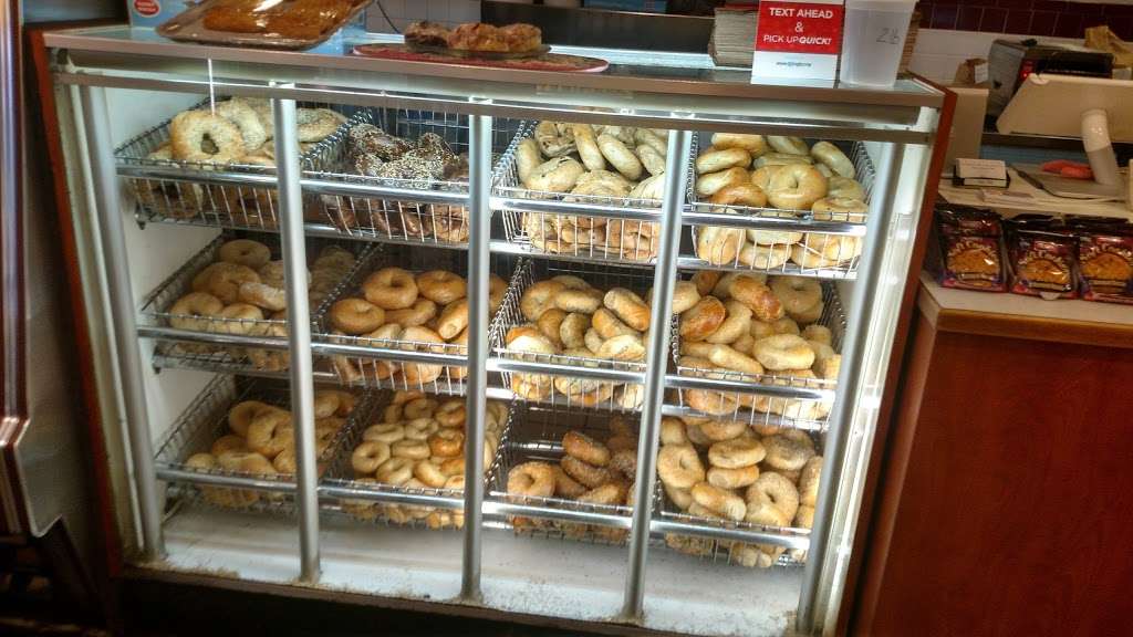 Sunrise Bagels Cafe & Deli | 233 Berdan Ave, Wayne, NJ 07470, USA | Phone: (973) 633-9400