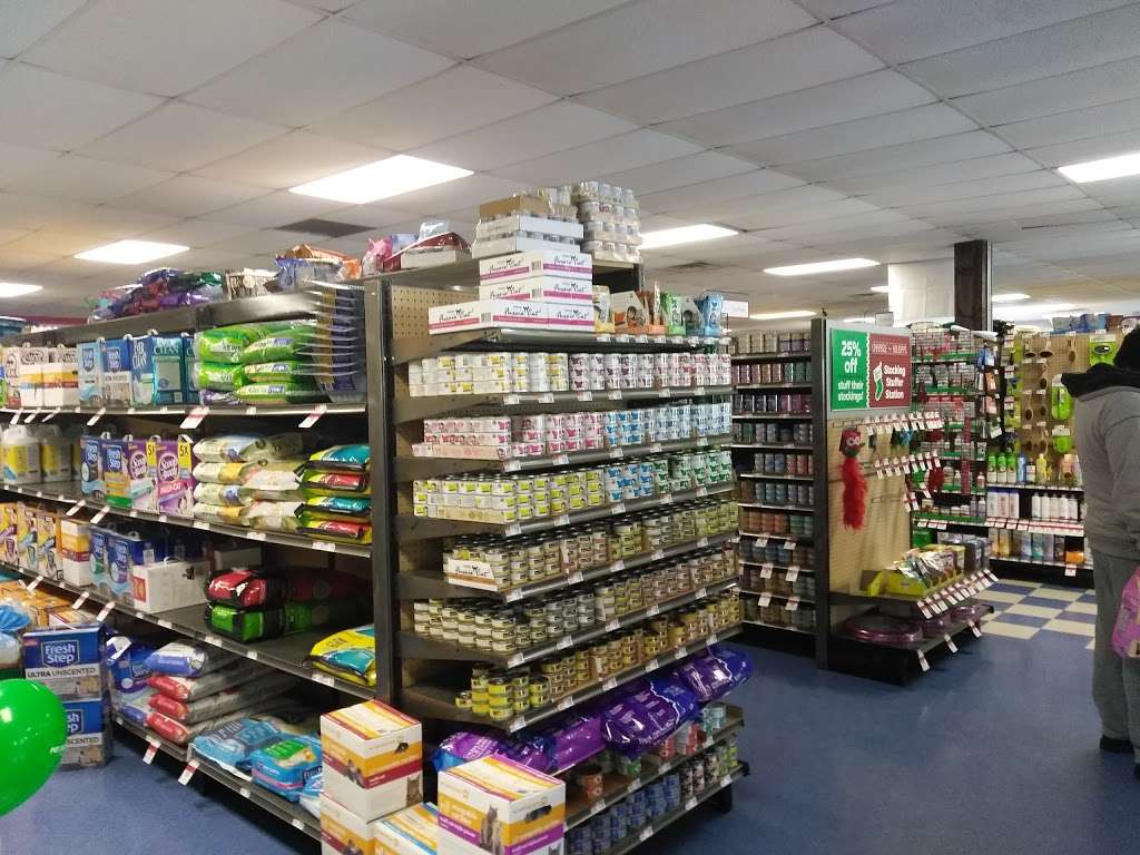 Pet Supplies Plus | 1310 Blue Valley Dr, Pen Argyl, PA 18072, USA | Phone: (610) 863-0465