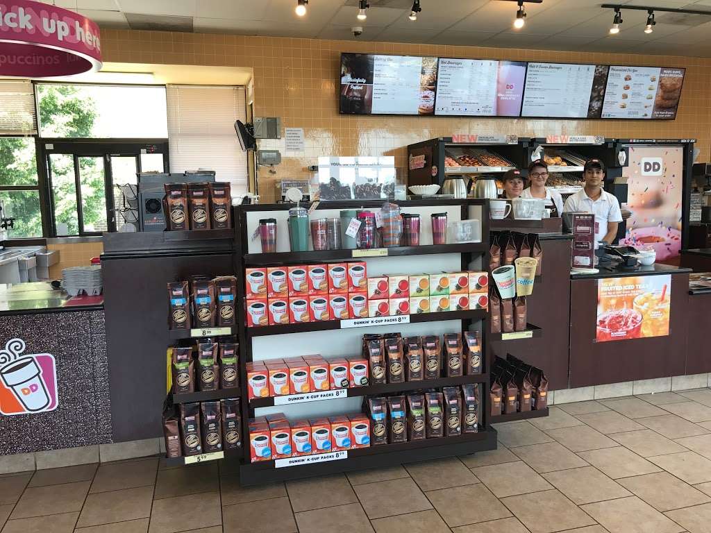 Dunkin | 807 E Main St, Mount Joy, PA 17552, USA | Phone: (717) 653-5605