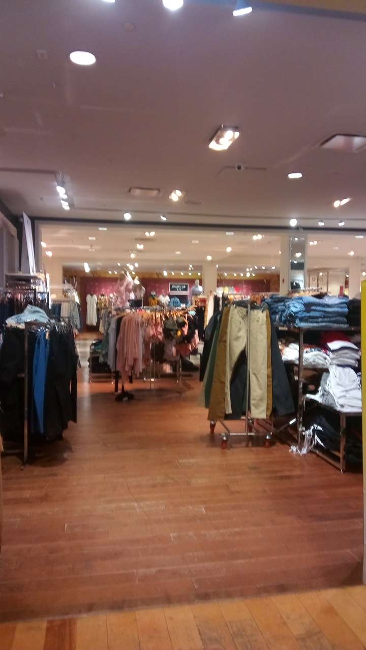 Forever 21 | 108 Green Acres Rd E, Valley Stream, NY 11581, USA | Phone: (516) 881-3476