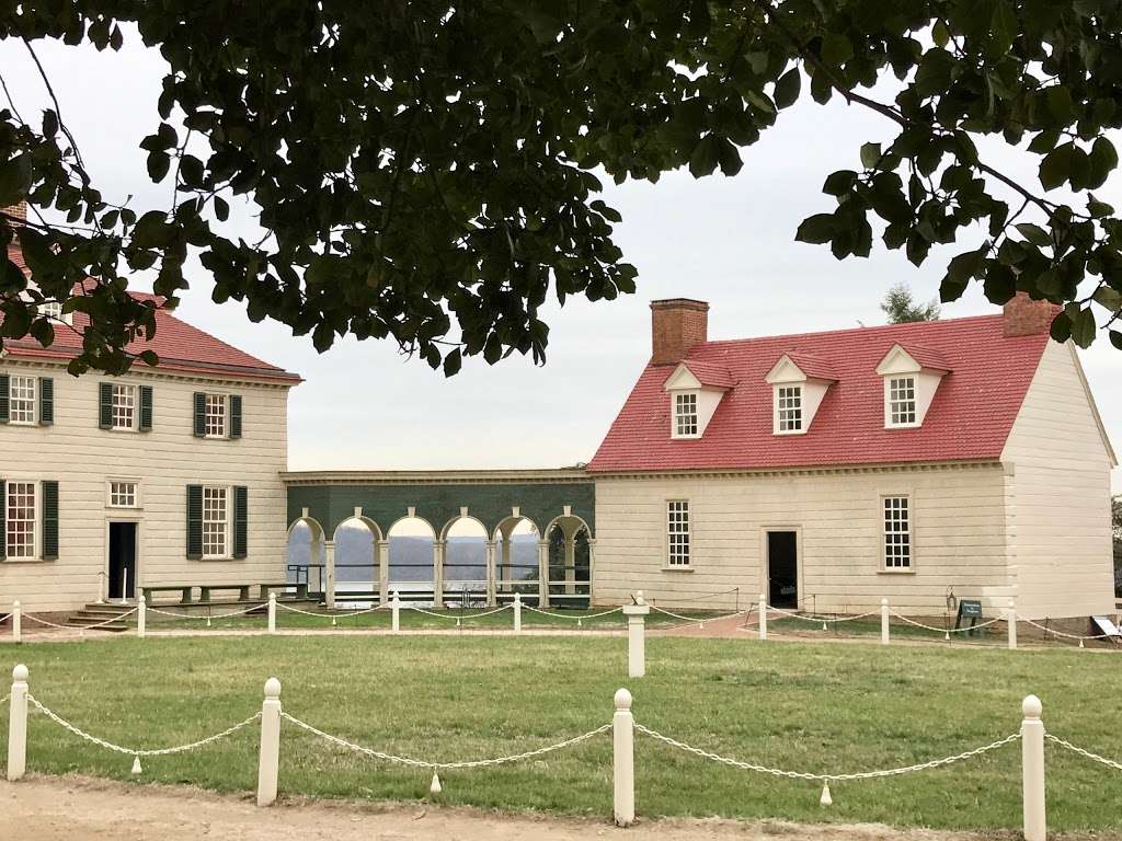 Washington Family Tomb | Alexandria, VA 22309, USA