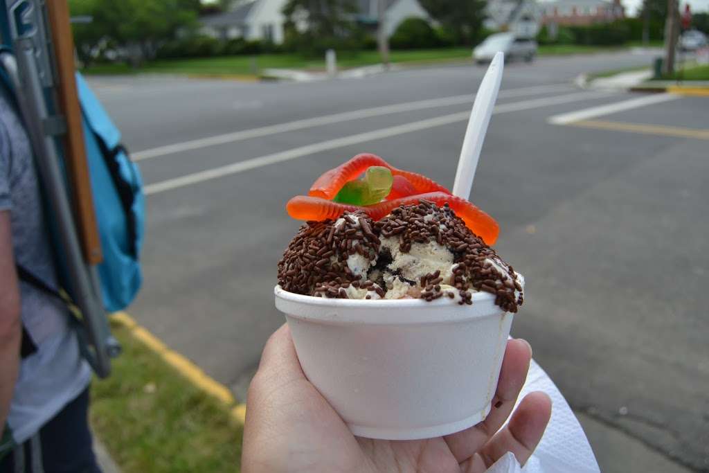 Sundae Times Ice Cream Shop | 17 Atlantic Ave, Spring Lake, NJ 07762, USA | Phone: (732) 282-9605