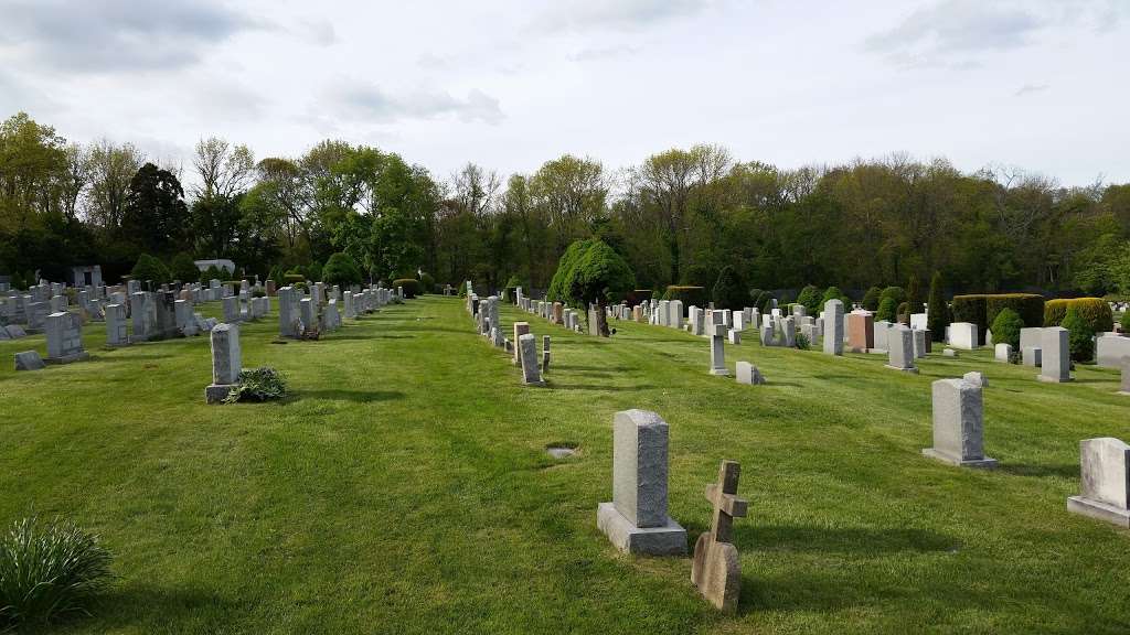 Saint Patricks Cemetery | Huntington Rd, Cold Spring Harbor, NY 11724, USA | Phone: (631) 385-3311