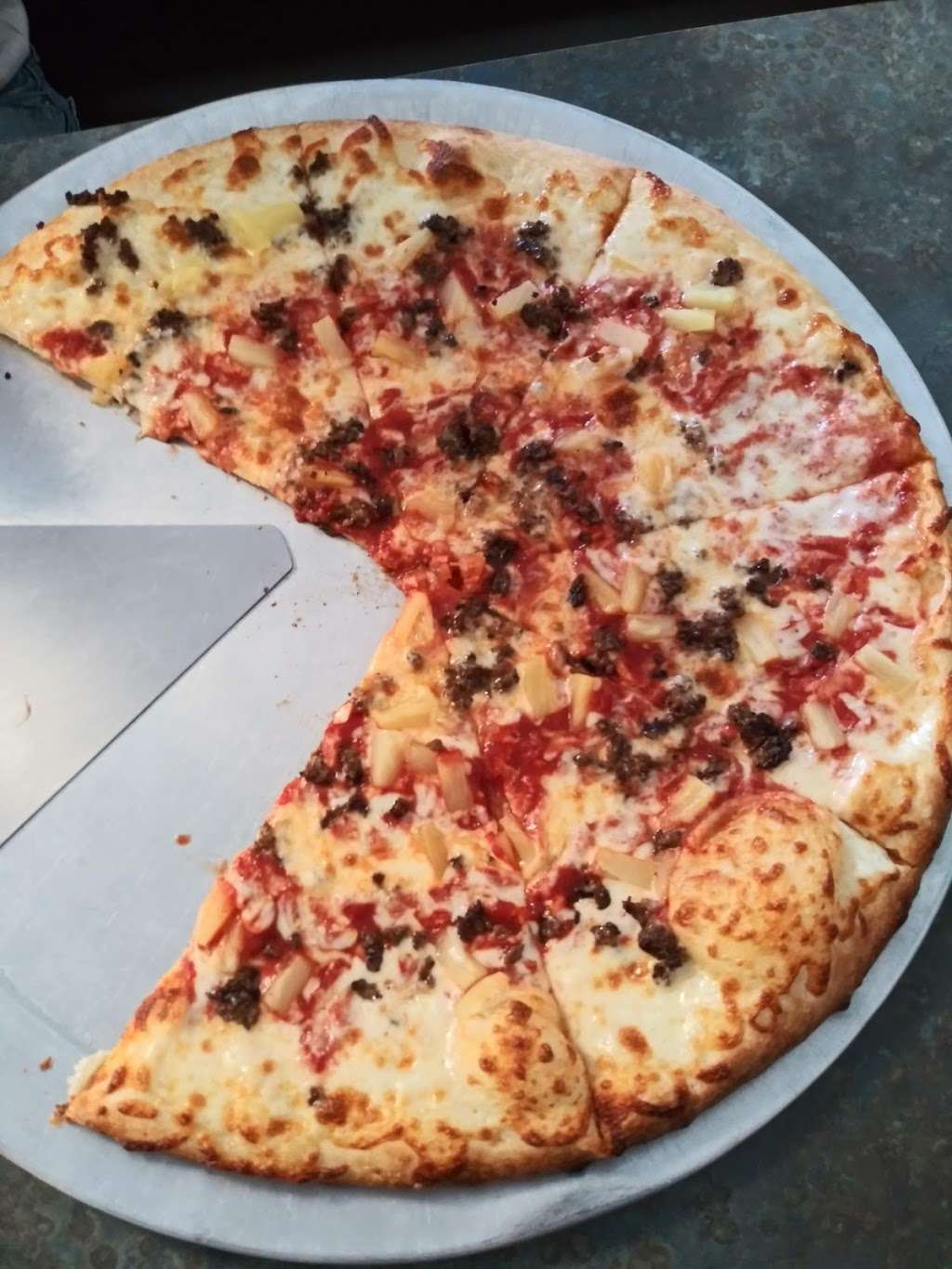 Paradise Pizza Express | 4265 N Susquehanna Trail, York, PA 17406, USA | Phone: (717) 268-8100