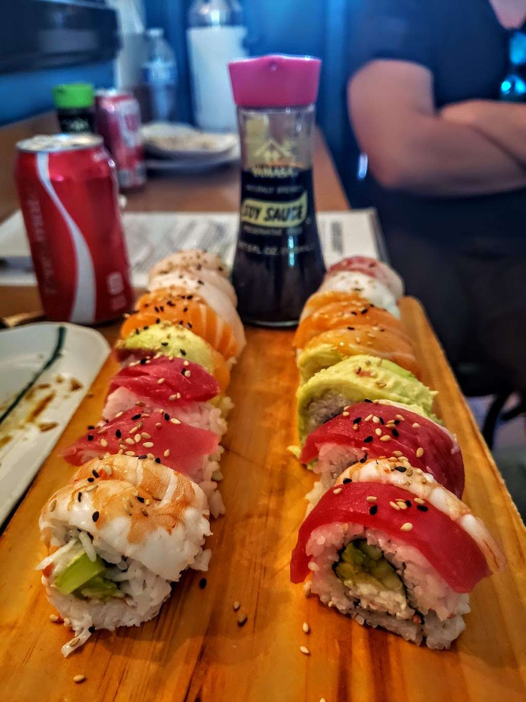 Sushi Plus | 27170 Lakeview Dr, Helendale, CA 92342 | Phone: (760) 245-5511