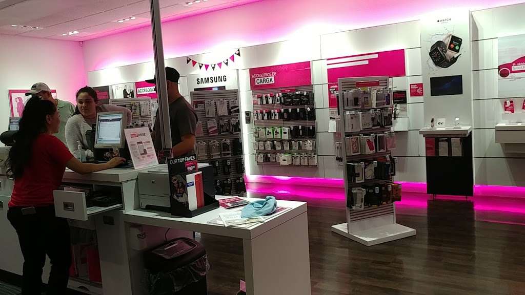 T-Mobile | 2685 S Eastern Ave Ste 100, Las Vegas, NV 89169, USA | Phone: (702) 432-6478