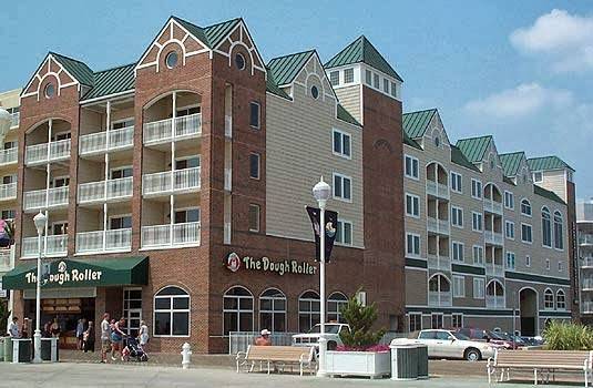 Breakers Hotel | 3 3rd St, Ocean City, MD 21842, USA | Phone: (410) 289-9165