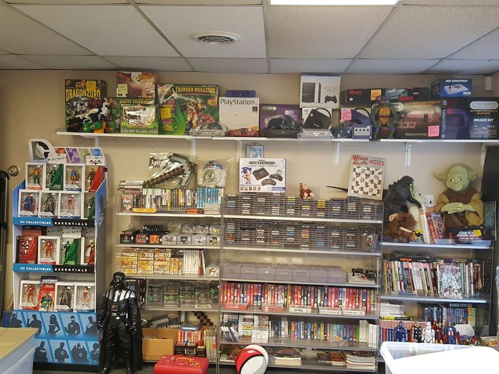 Toy & Comic Heaven | 21 Easton Rd, Willow Grove, PA 19090, USA | Phone: (215) 643-7000