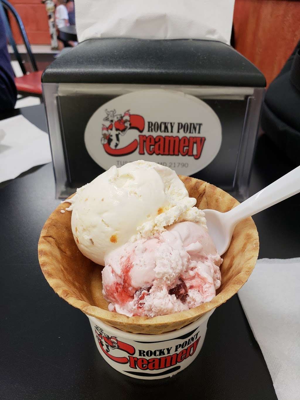 Rocky Point Creamery | 4323 Tuscarora Road A, Tuscarora, MD 21790, USA | Phone: (301) 874-5005