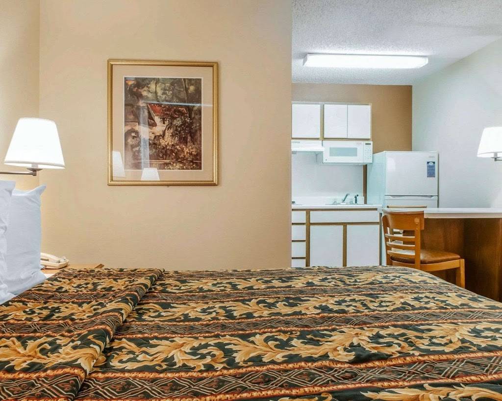 Suburban Extended Stay | 2401 Wellesley Ave NE, Albuquerque, NM 87107, USA | Phone: (505) 883-8888