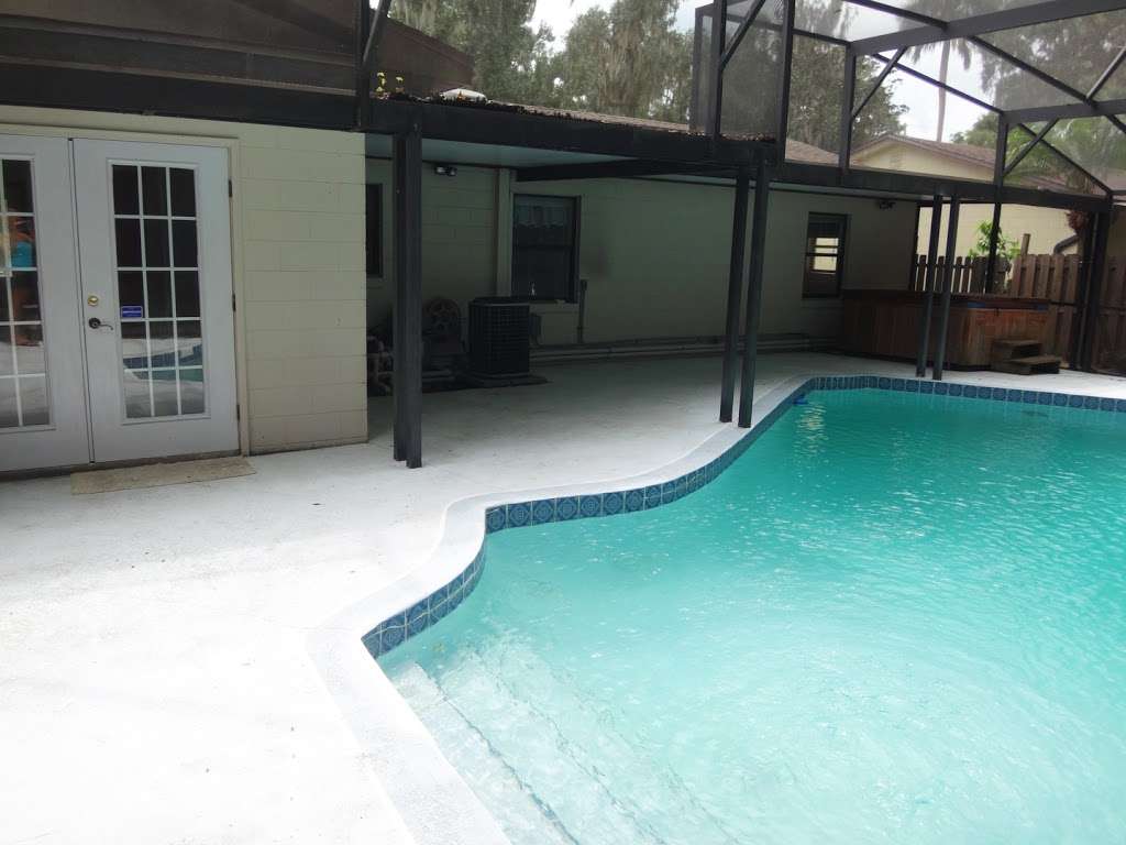 Sunny Holdings (Property Rentals by Owner) | 3841 Palm Dr, Leesburg, FL 34748, USA | Phone: (352) 398-6183