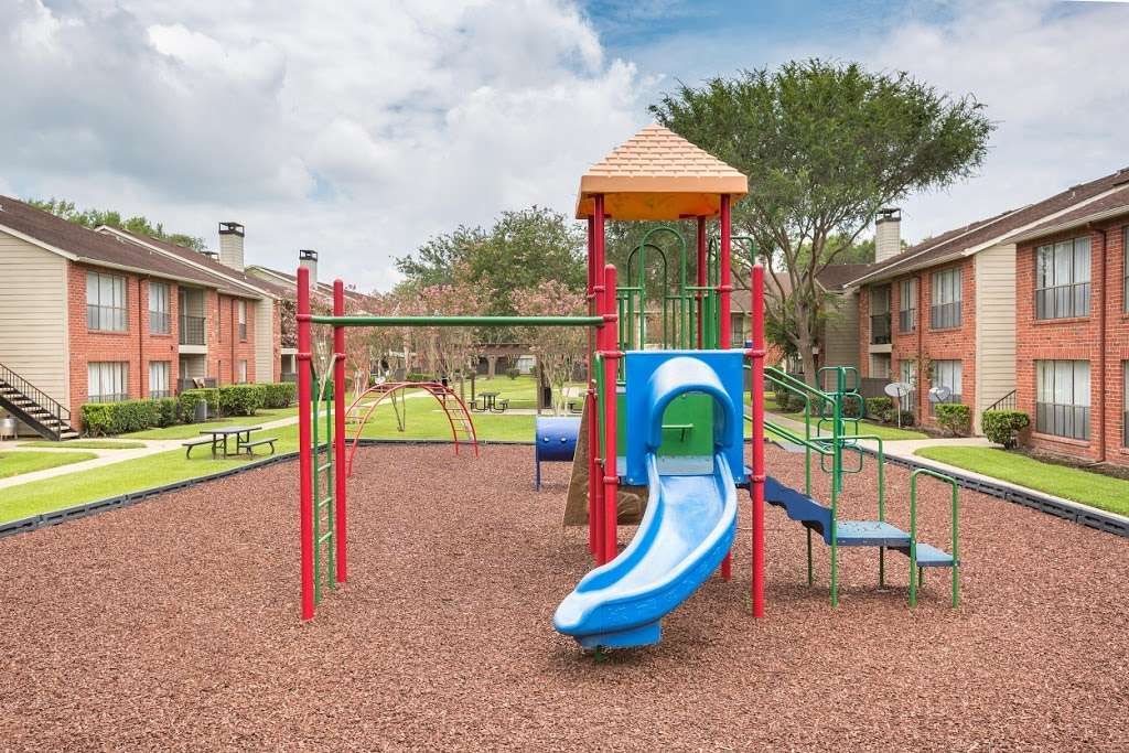 Harbor Walk Apartments | 2751 FM Rd 518 East, League City, TX 77573, USA | Phone: (281) 332-4089