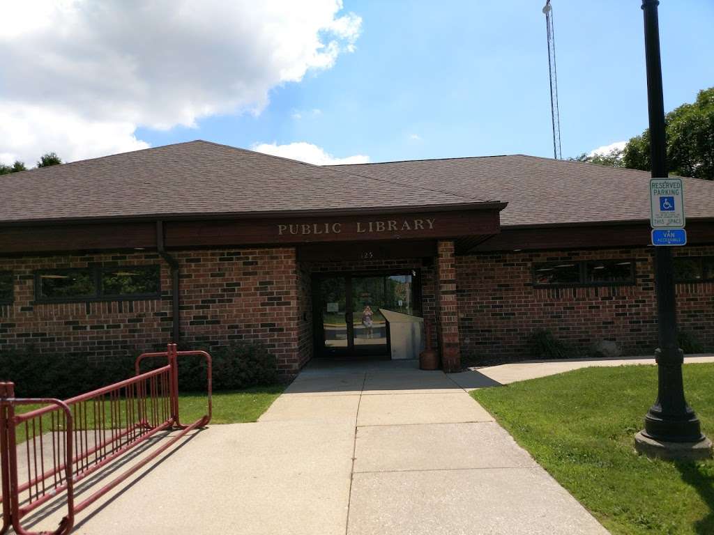 Johnson Creek Public Library | 125 Lincoln St, Johnson Creek, WI 53038, USA | Phone: (920) 699-3741