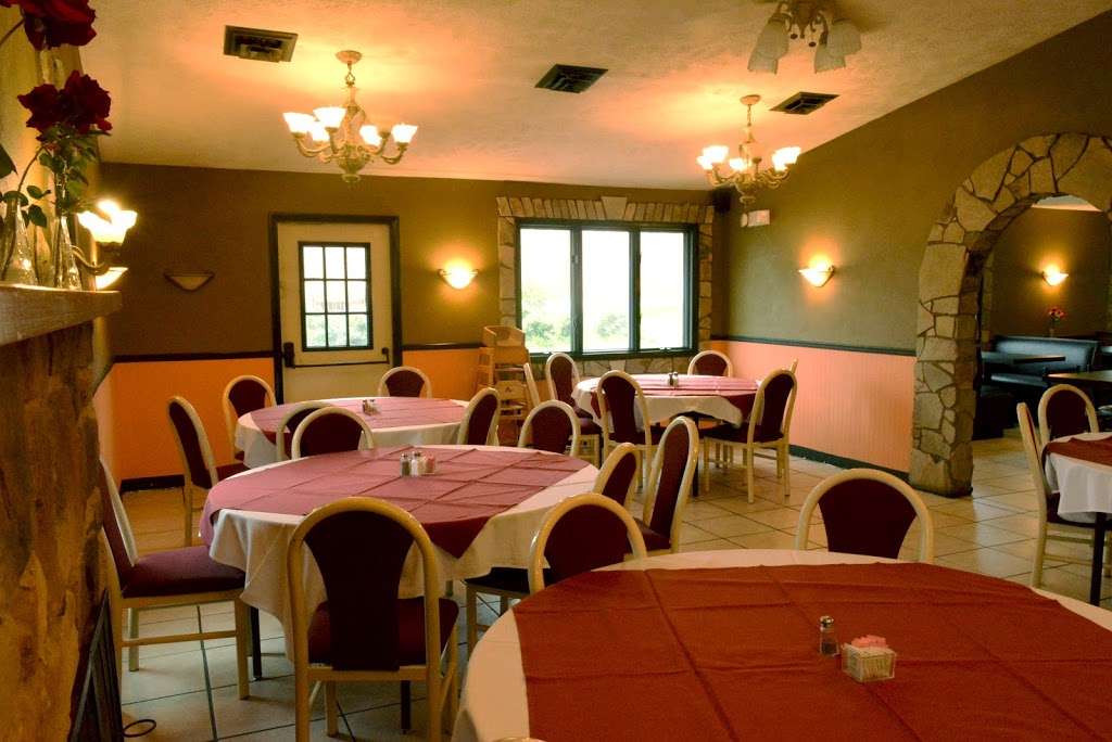 Castellos Restaurant | 15731 Pennsylvania Ave N, State Line, PA 17263, USA | Phone: (717) 597-1819