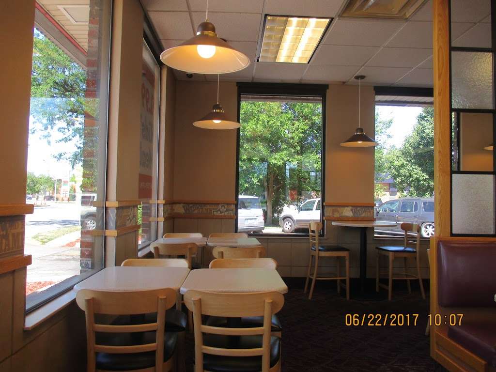 Wendys | 1208 Armour Rd, North Kansas City, MO 64116, USA | Phone: (816) 221-4670