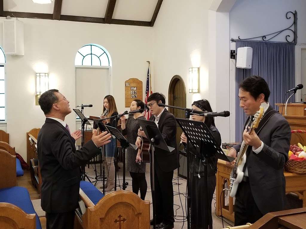 Lighthouse Korean Baptist Church of NJ(뉴저지 등대 한인 침례교회) | 777 Anderson Ave, Cliffside Park, NJ 07010, USA | Phone: (201) 679-5433