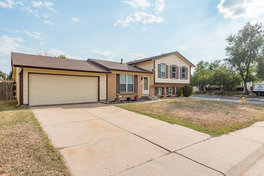 Outside The Box Realty & Investments | 6970 S Holly Cir #203, Centennial, CO 80112, USA | Phone: (303) 870-5199