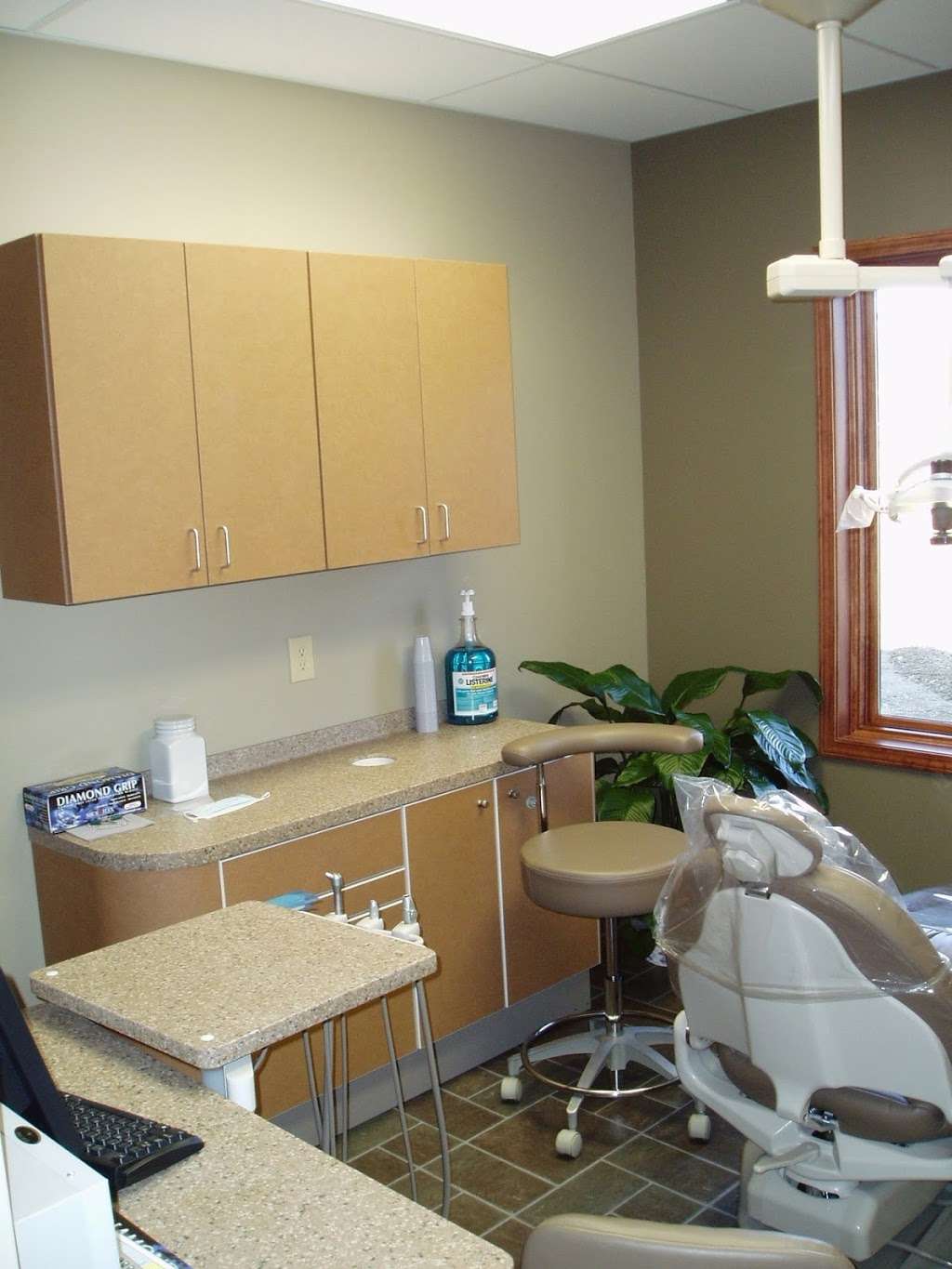 Gentle Dentist | 4037 Arbor Ln # A, New Palestine, IN 46163, USA | Phone: (317) 861-4550