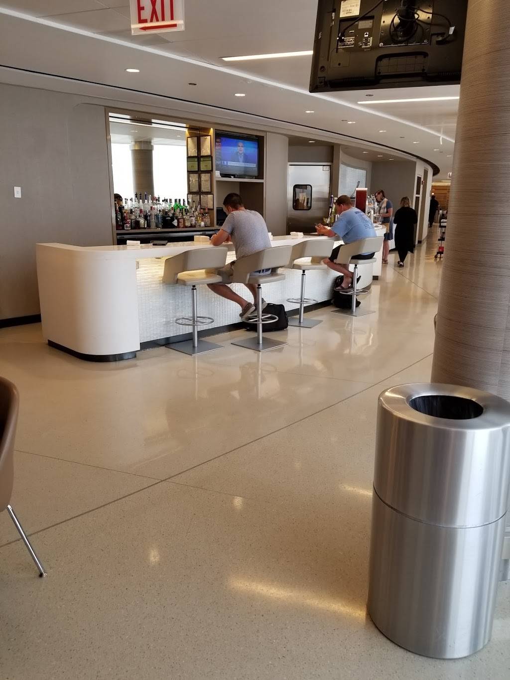 ADMIRALS Club - Terminal G | Chicago, IL 60666, USA