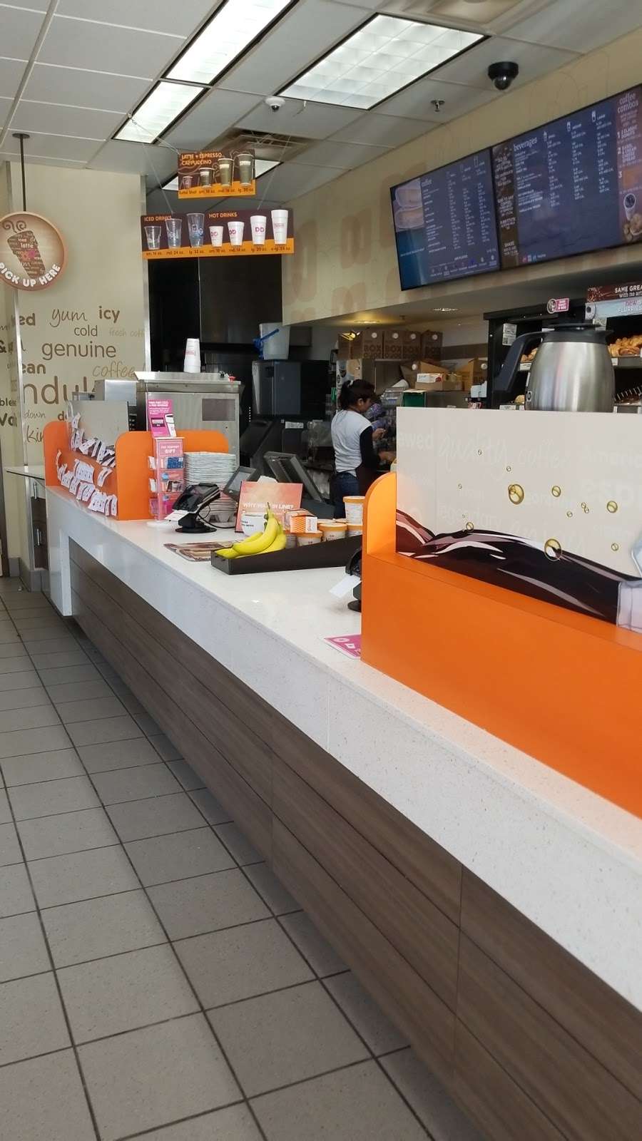 Dunkin Donuts | 703 Lisbon Center Dr suite f, Woodbine, MD 21797, USA | Phone: (410) 489-0990