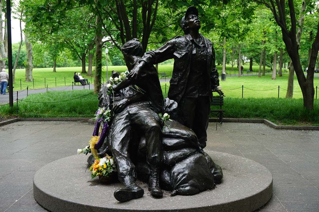 Vietnam Womens Memorial | 5 Henry Bacon Dr SW, Washington, DC 20007, USA | Phone: (202) 426-6841