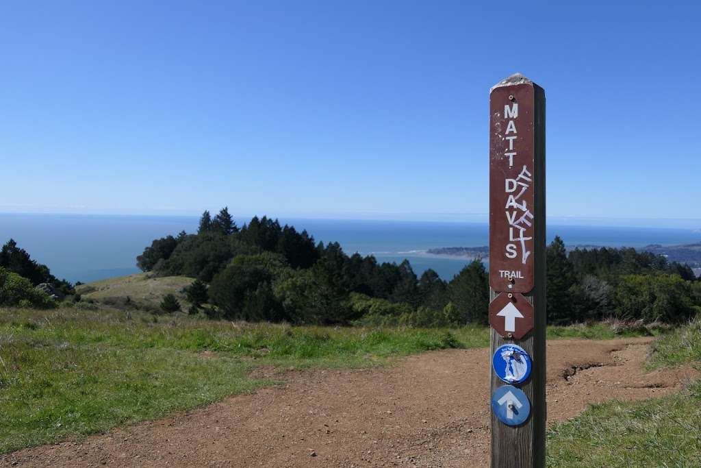 Matt Davis Trail Head | Matt Davis Trail, Stinson Beach, CA 94970, USA