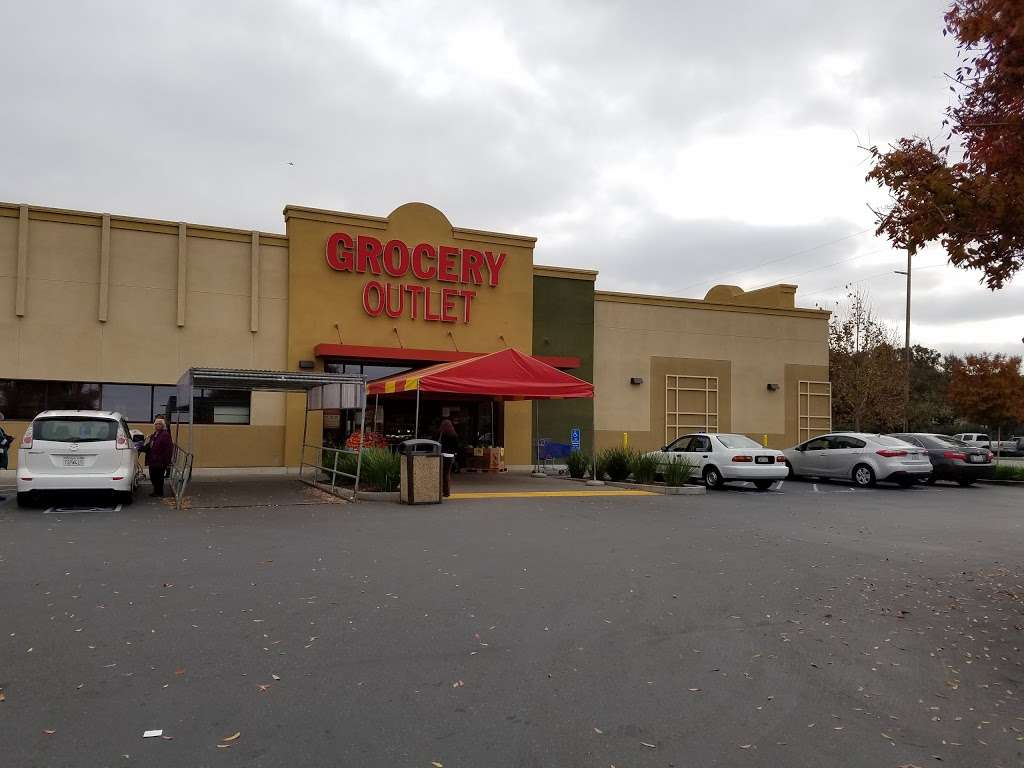 Grocery Outlet Bargain Market | 2300 Monterey Rd, San Jose, CA 95112, USA | Phone: (408) 292-2132