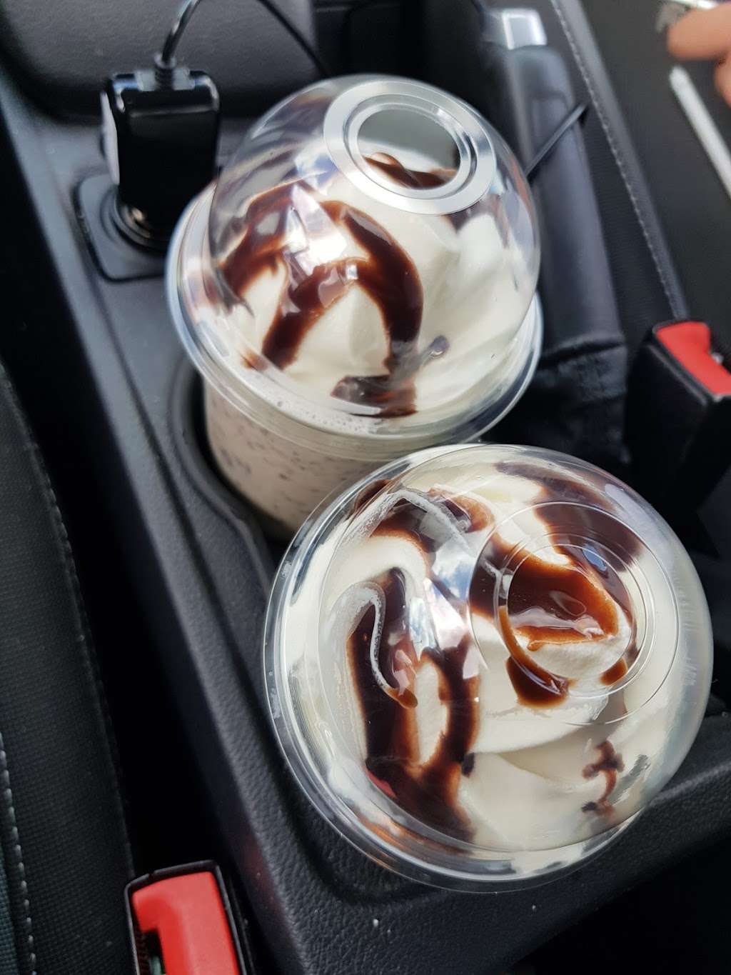 McDonalds | Whalebone Ln N, Dagenham, Romford RM6 5QT, UK | Phone: 020 8598 9078
