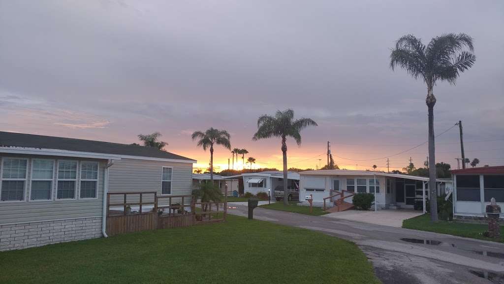 Orange Manor East | 206 Orange Manor Dr, Winter Haven, FL 33884, USA | Phone: (863) 324-2470 Orange Manor East | 206 Orange Manor Dr, Winter Haven, FL 33884, USA | Phone: (863) 324-2470