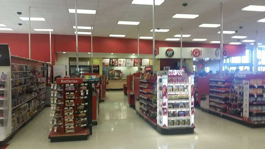 Target | 9040 N Skyview Ave, Kansas City, MO 64154, USA | Phone: (816) 410-2940