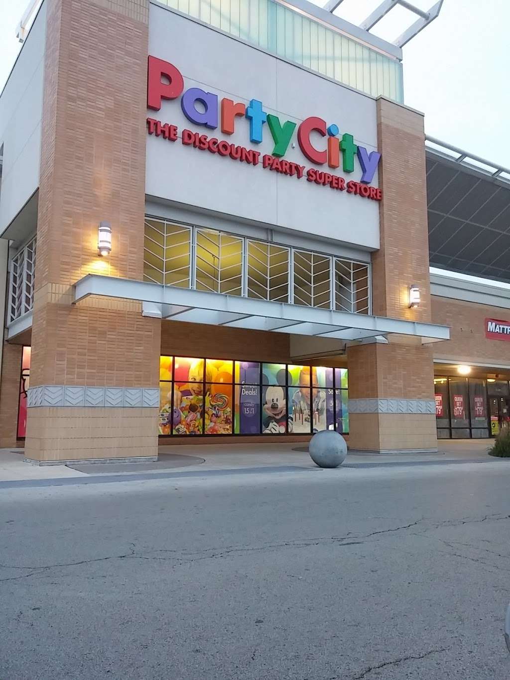 Party City | 7123 Cermak Rd, Berwyn, IL 60402, USA | Phone: (708) 788-8299