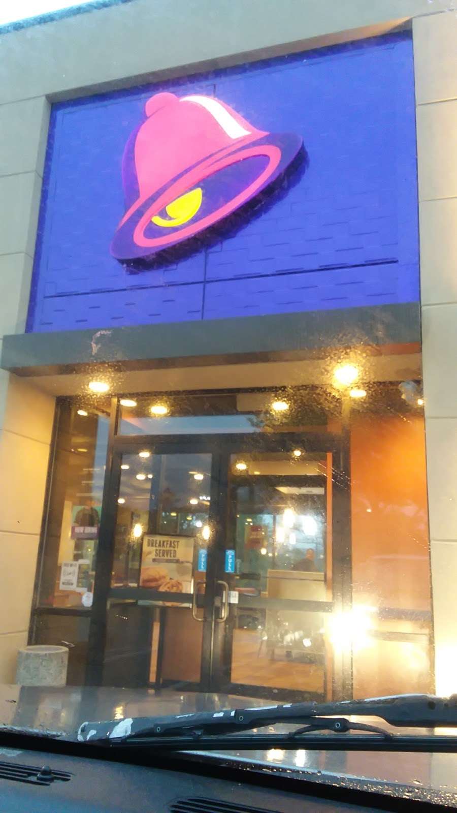 Taco Bell | 675 Belmont St, Brockton, MA 02301, USA | Phone: (508) 588-2400