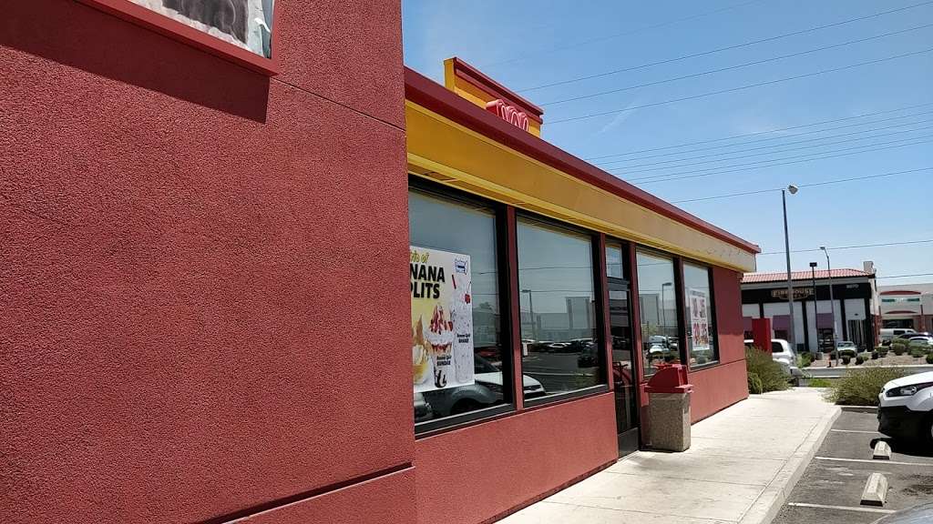 Wienerschnitzel | 6075 S Rainbow Blvd, Las Vegas, NV 89118, USA | Phone: (702) 247-6535