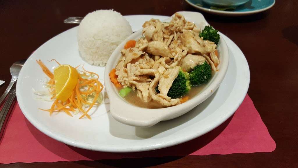 Thai Dawn Bistro | 14317 Bear Valley Rd, Victorville, CA 92392, USA | Phone: (760) 244-7600