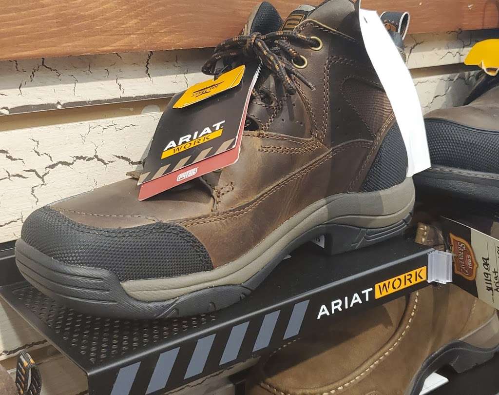 cavender boots culebra