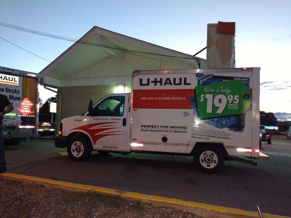 U-Haul at Garrison & Jewell | 9190 W Jewell Ave, Lakewood, CO 80232, USA | Phone: (303) 986-5873