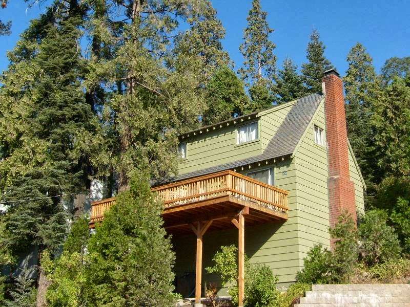 Lake Arrowhead Holiday Realty | 291 CA-173, Lake Arrowhead, CA 92352, USA | Phone: (909) 677-0707