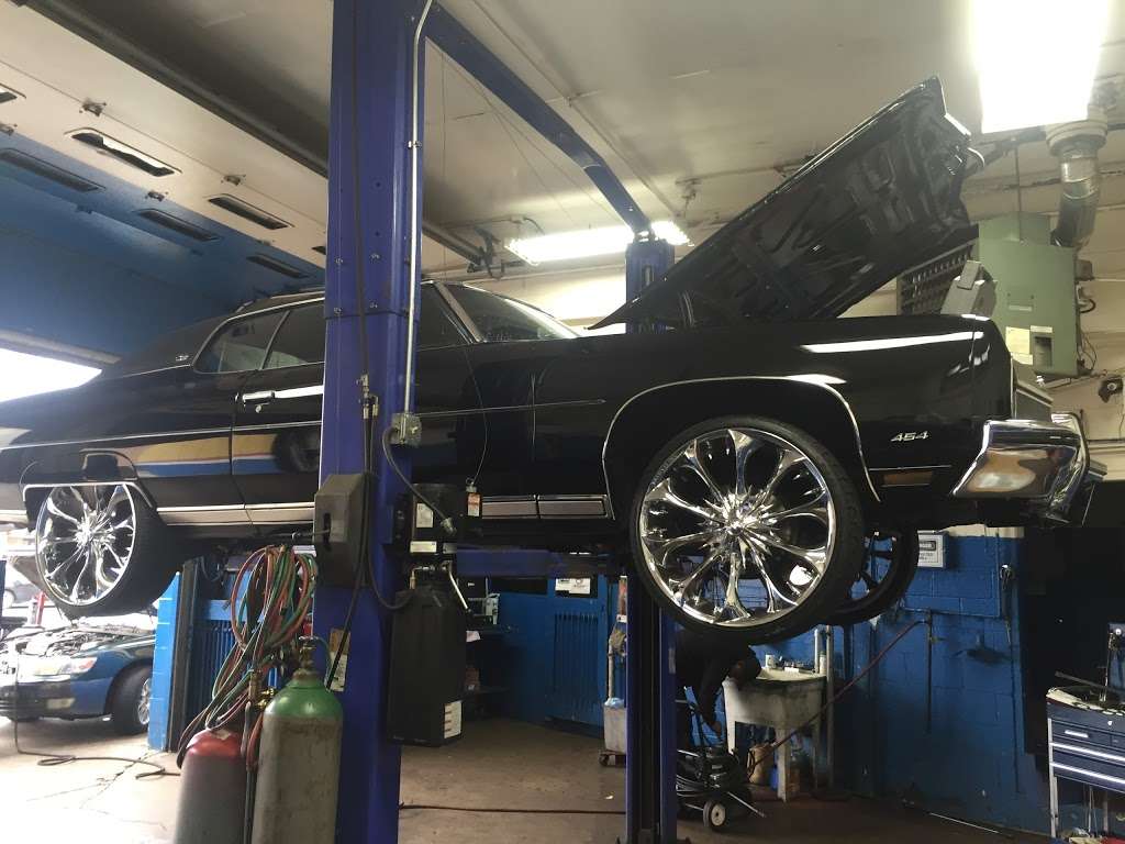 Aztecas Mufflers & Brakes | 8458 S Pulaski Rd, Chicago, IL 60652 | Phone: (773) 735-1800